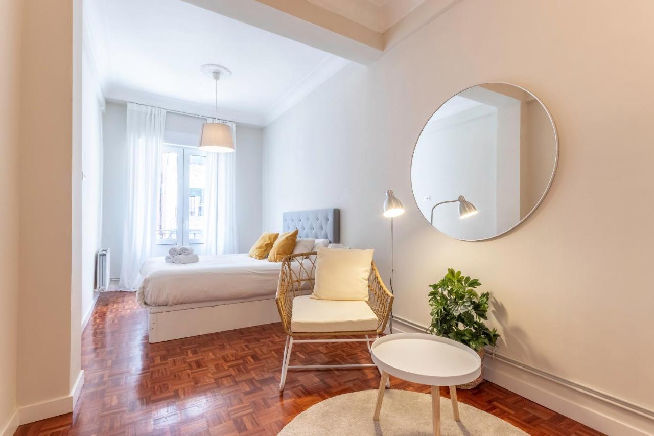 Spacious And Lovely In The Center Of *