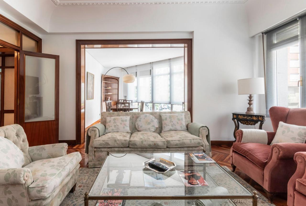 Elegancia Con Diseno Clasico Apartamento Bilbao