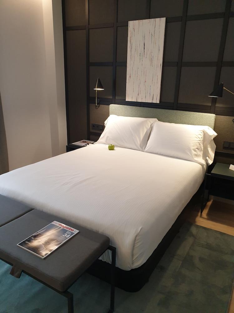 Sercotel Ayala Hotel 4*