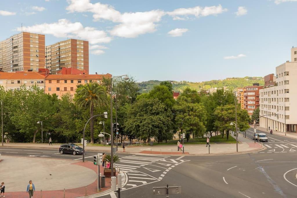Frente Al Parque, En El Centro Apartamento