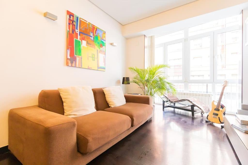Frente Al Parque, En El Centro Apartamento Bilbao