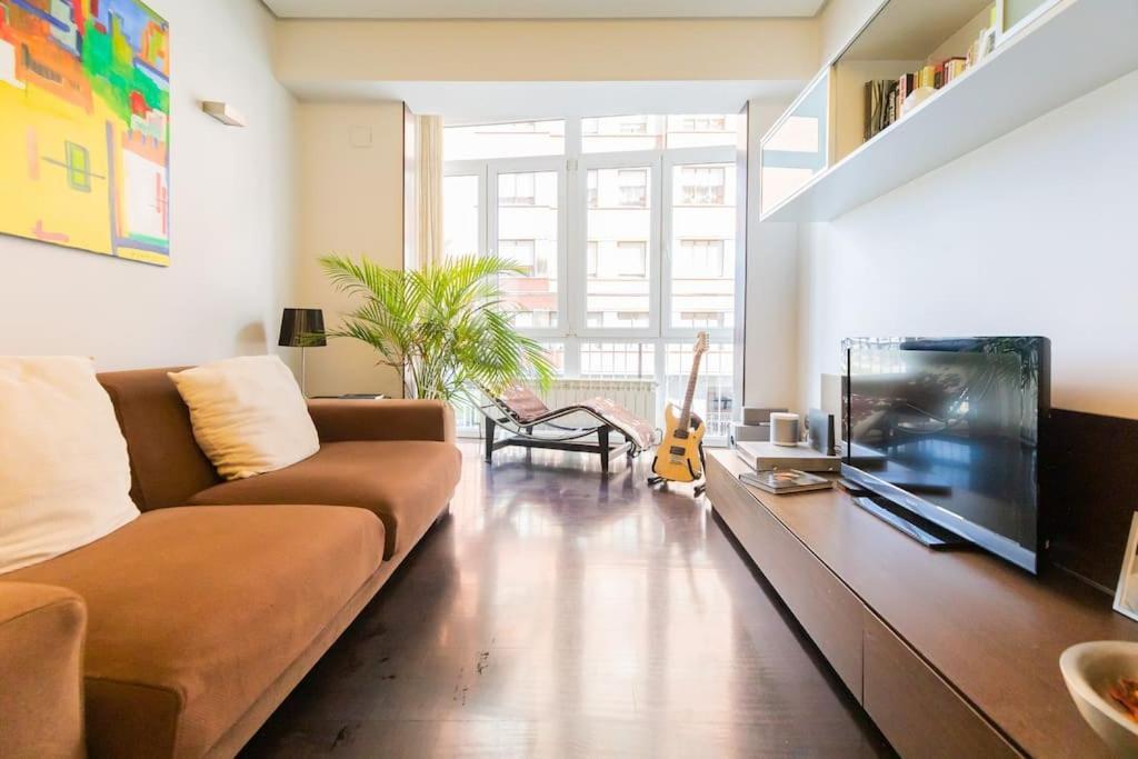 Apartamento Frente Al Parque, En El Centro Bilbao