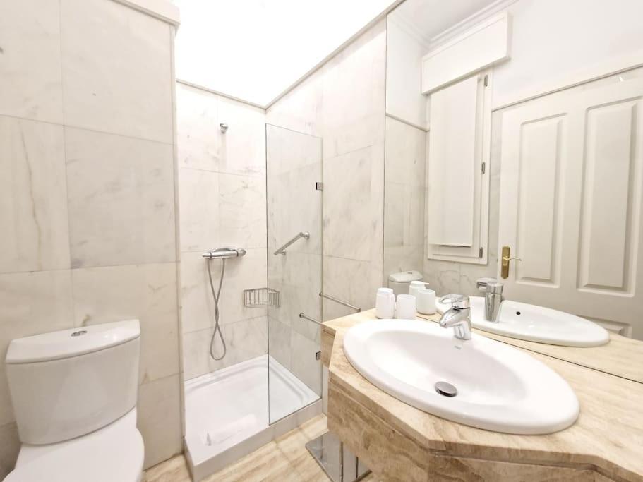 Gran Via & Parking Gratis By Aloha * Bilbao