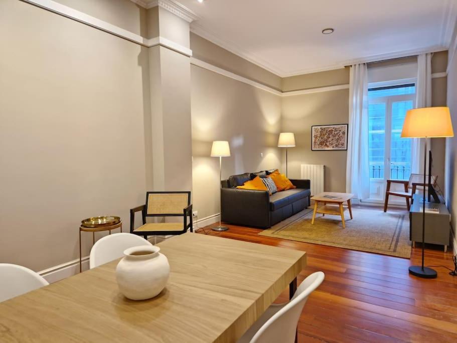 Gran Via & Parking Gratis By Aloha Apartamento Bilbao