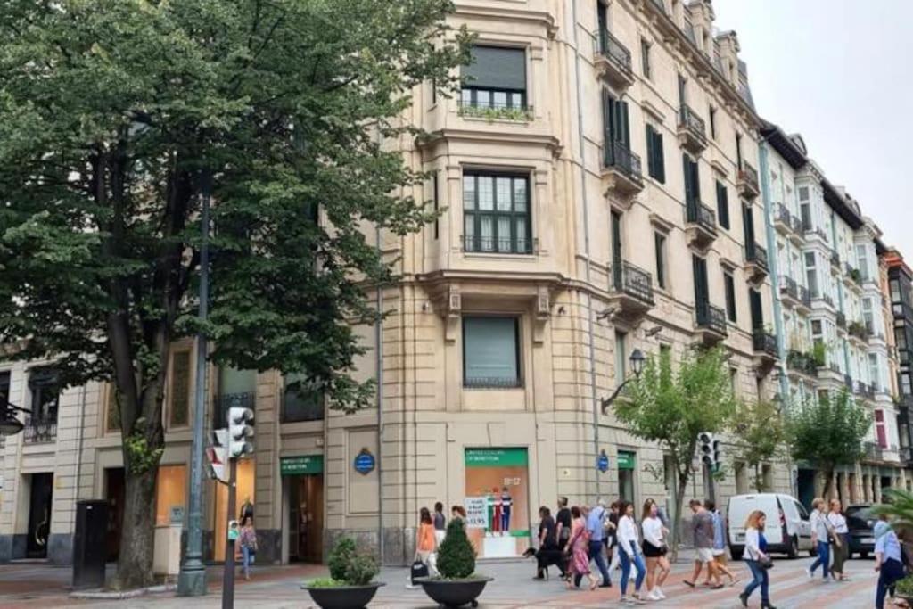 Apartamento Gran Via & Parking Gratis By Aloha *