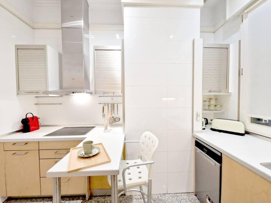 Gran Via & Parking Gratis By Aloha Apartamento