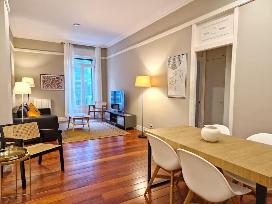 Gran Via & Parking Gratis By Aloha * Bilbao