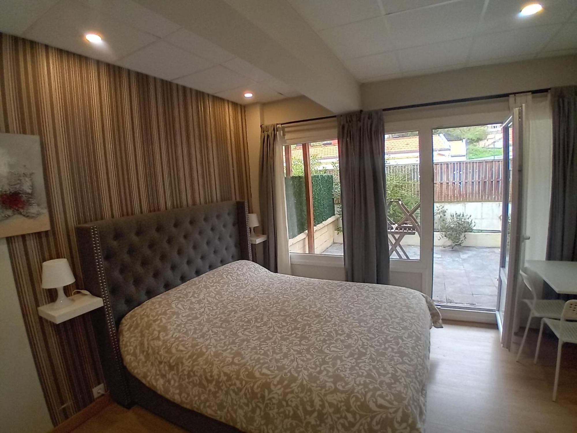 Apartahotel Estudio Deusto
