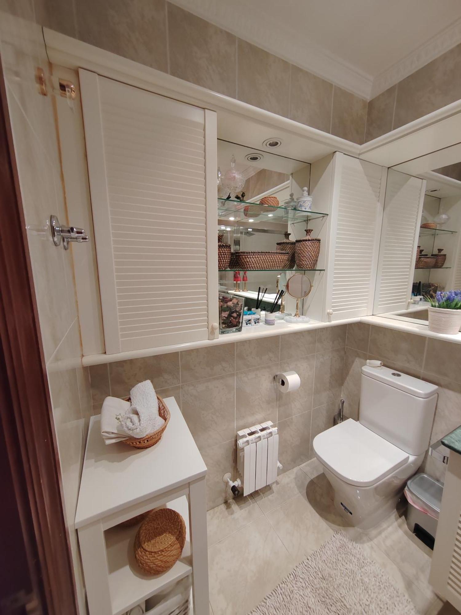 Habitación Con Baño Privado En El Centro De * Bilbao