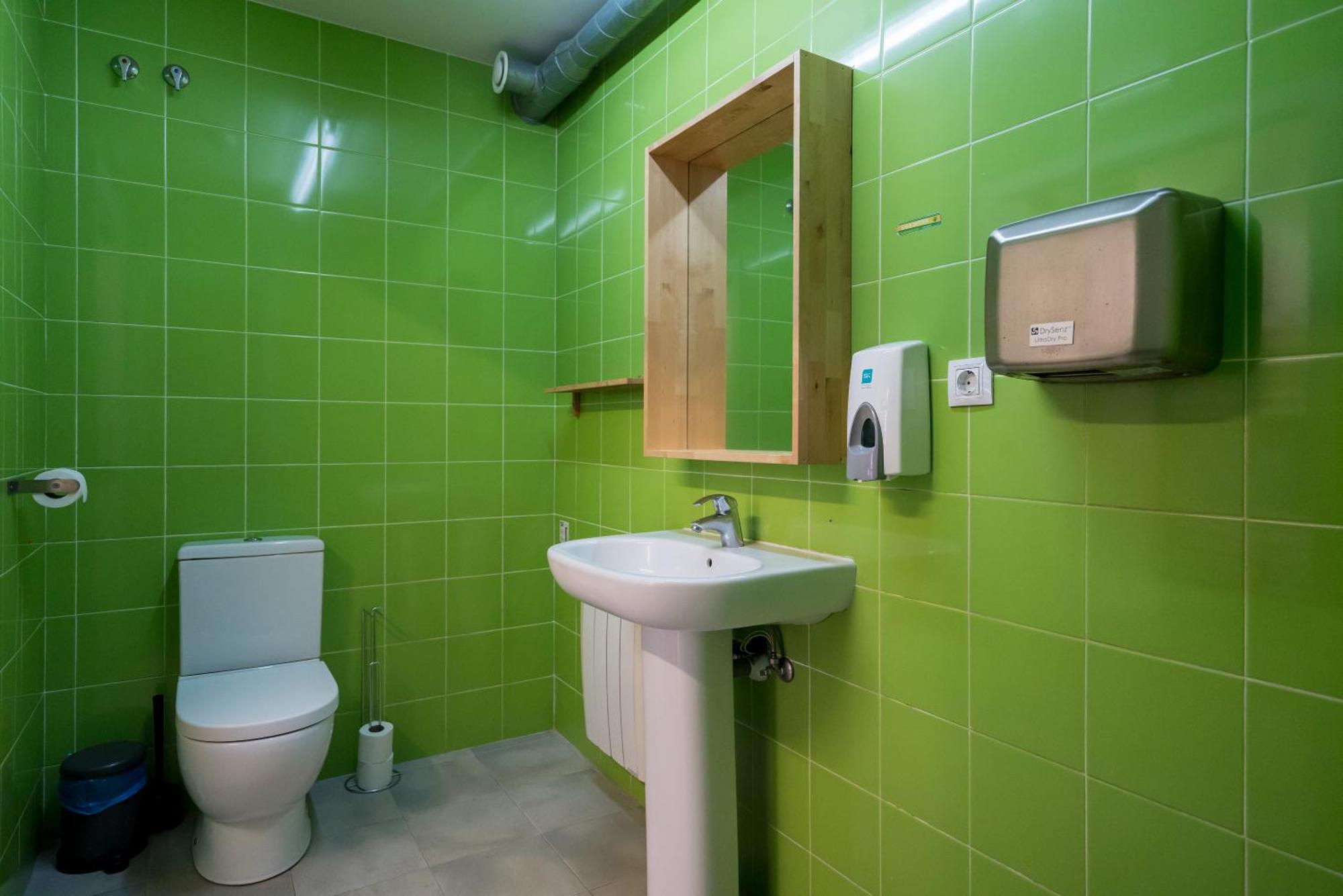 Ganbara - Self Check In Hostal Bilbao