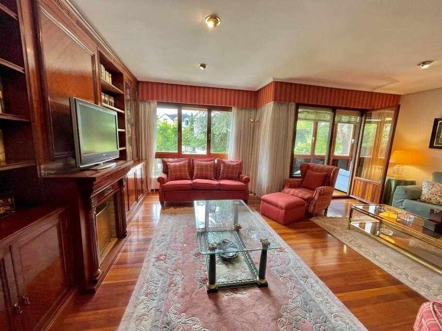 Amatxo Maitia Amplio Piso En Zona Residencial