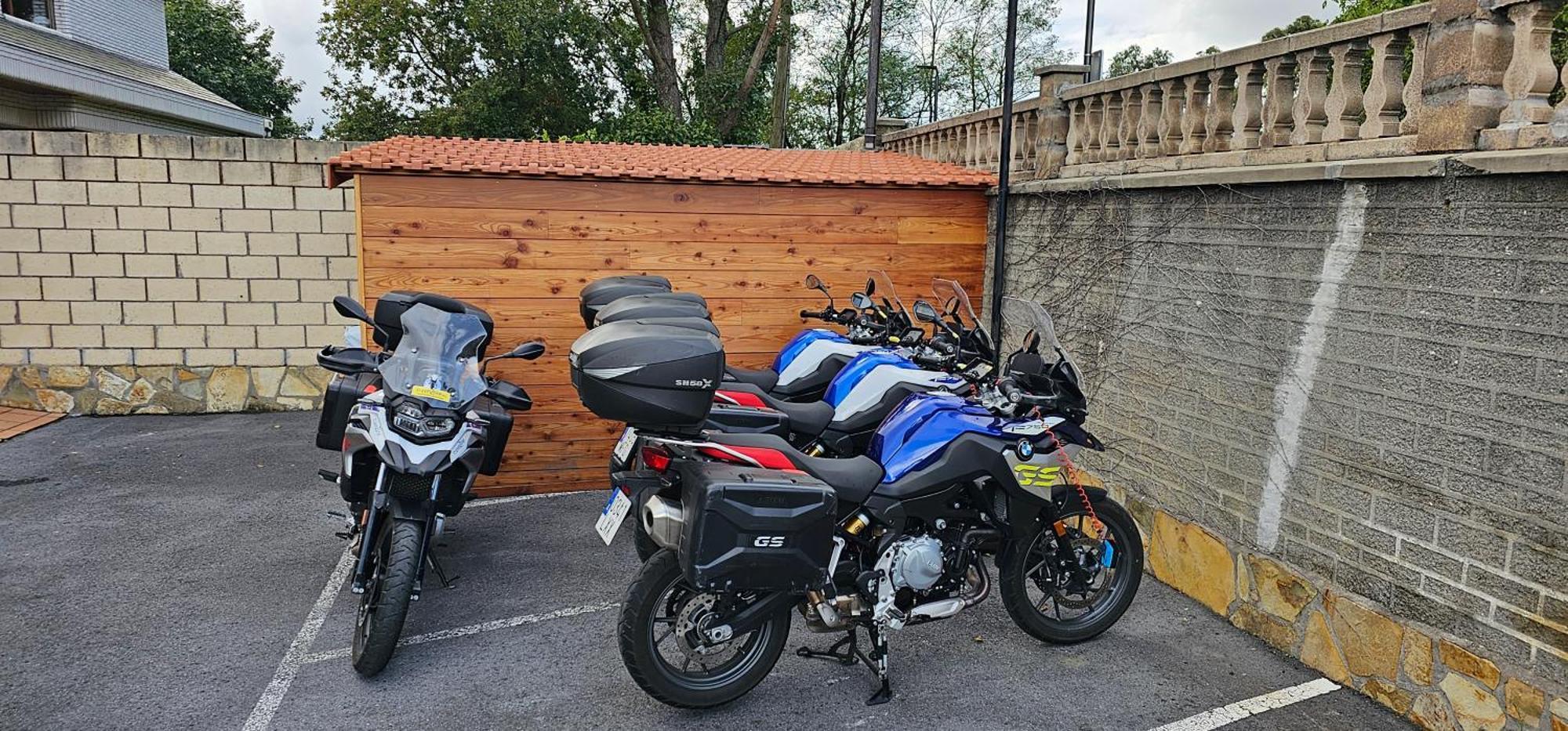Hotel Artxanda Bilbao, Parking Gratuito En El Exterior Junto Al (adults Only)
