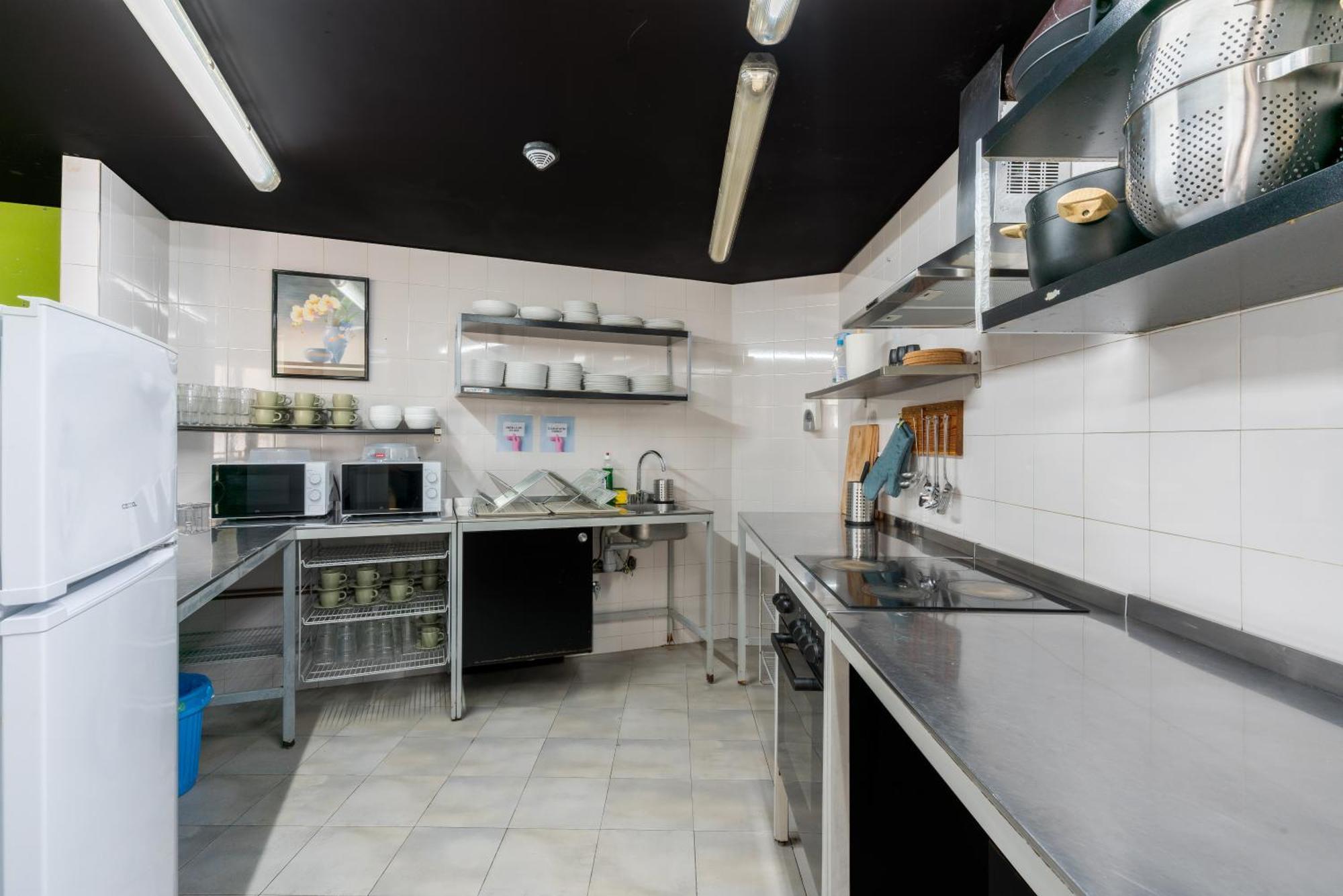 Ganbara - Self Check In Hostal