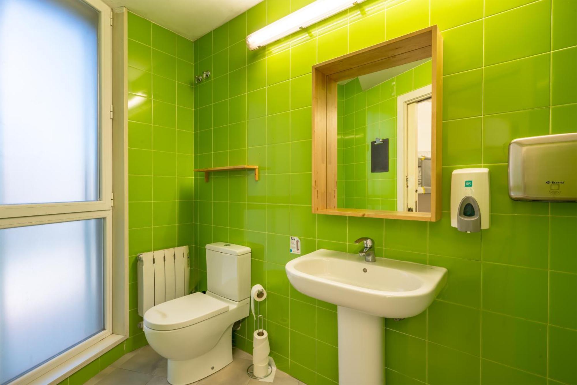 Hostal Ganbara - Self Check In Bilbao