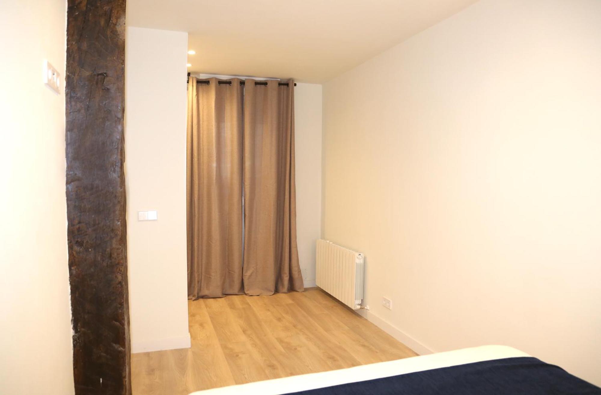 Piso Boutique Frente Al Casco Viejo De Apartamento *