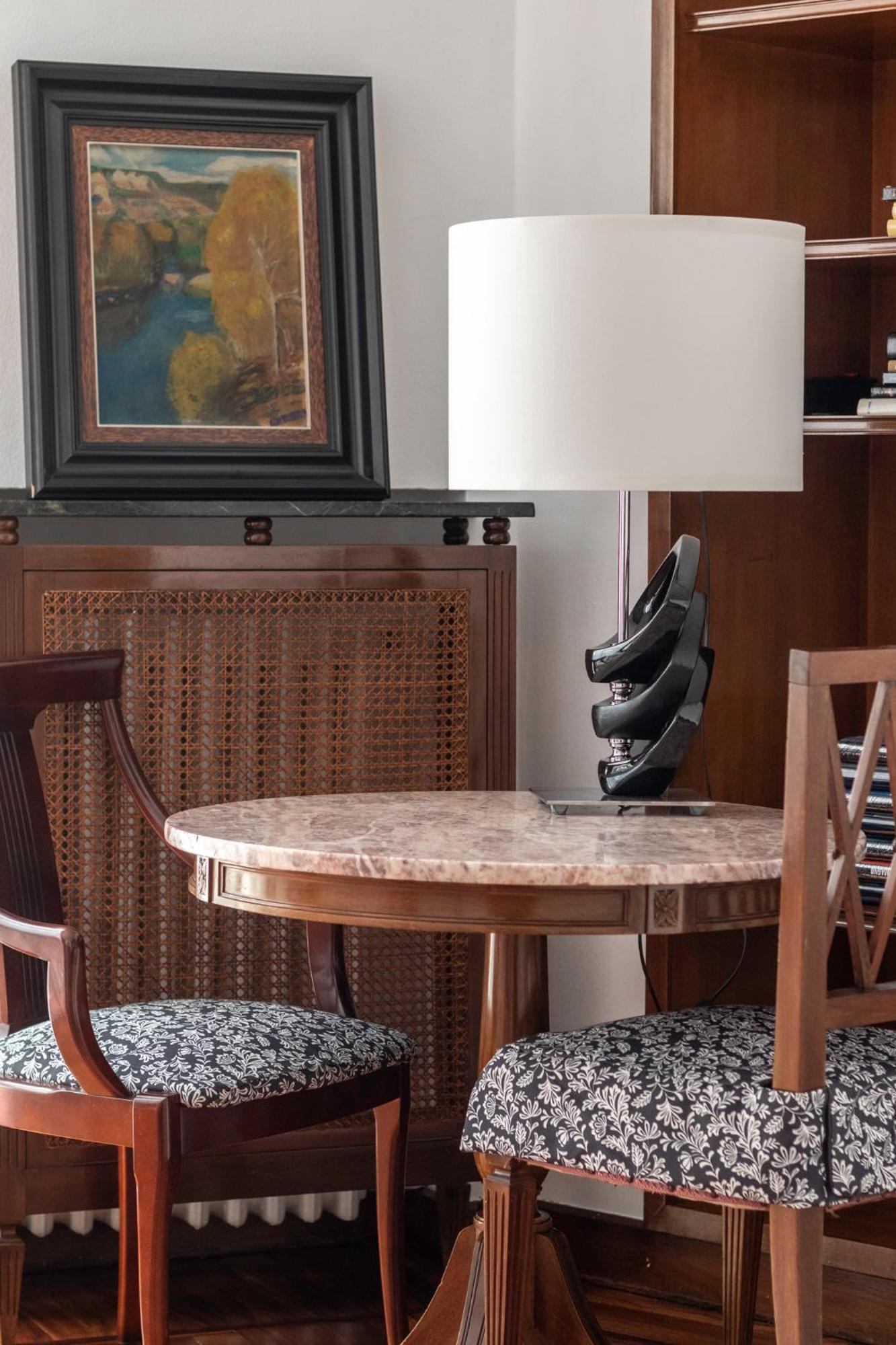 Elegancia Con Diseno Clasico