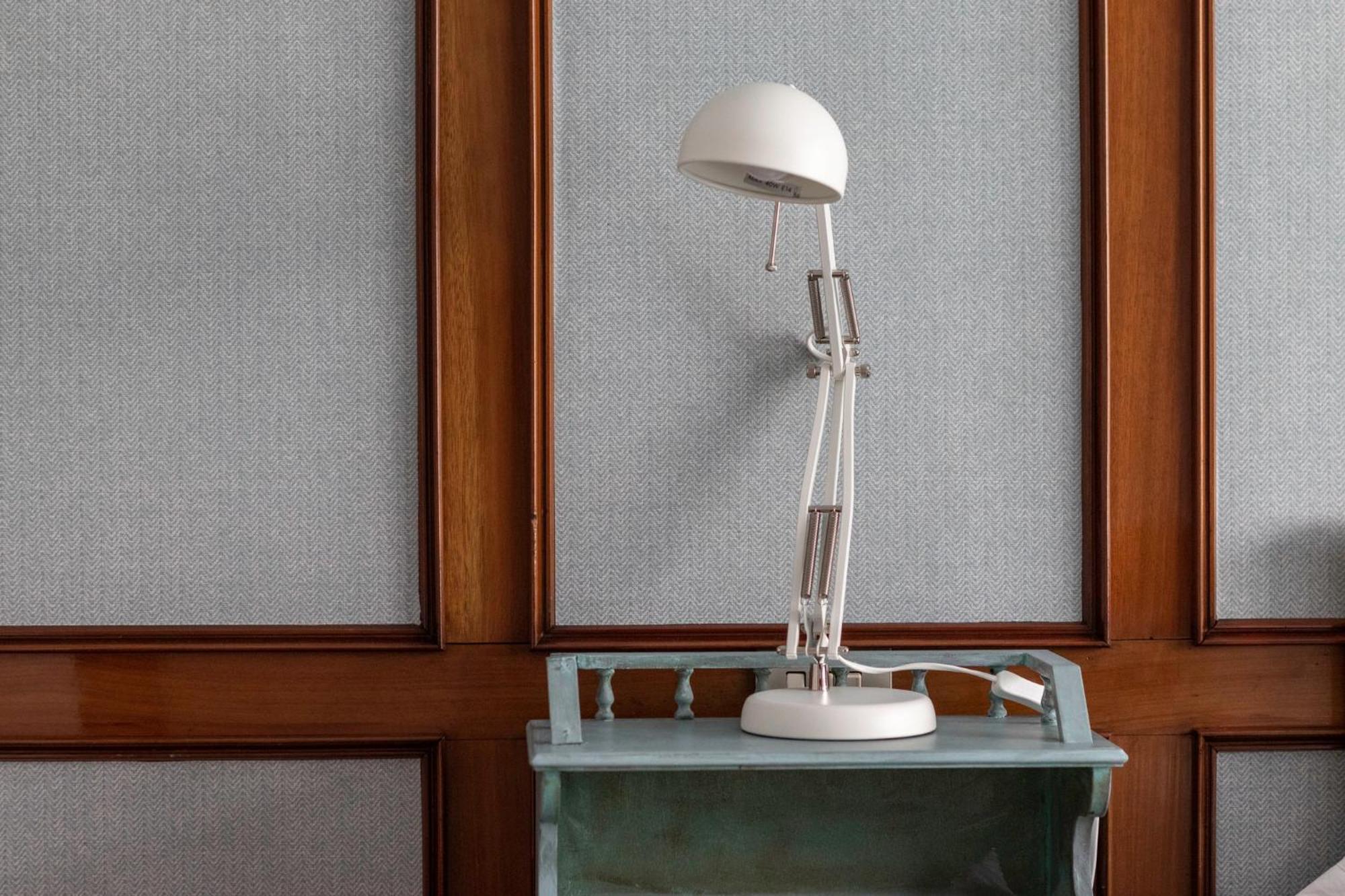 Elegancia Con Diseno Clasico *
