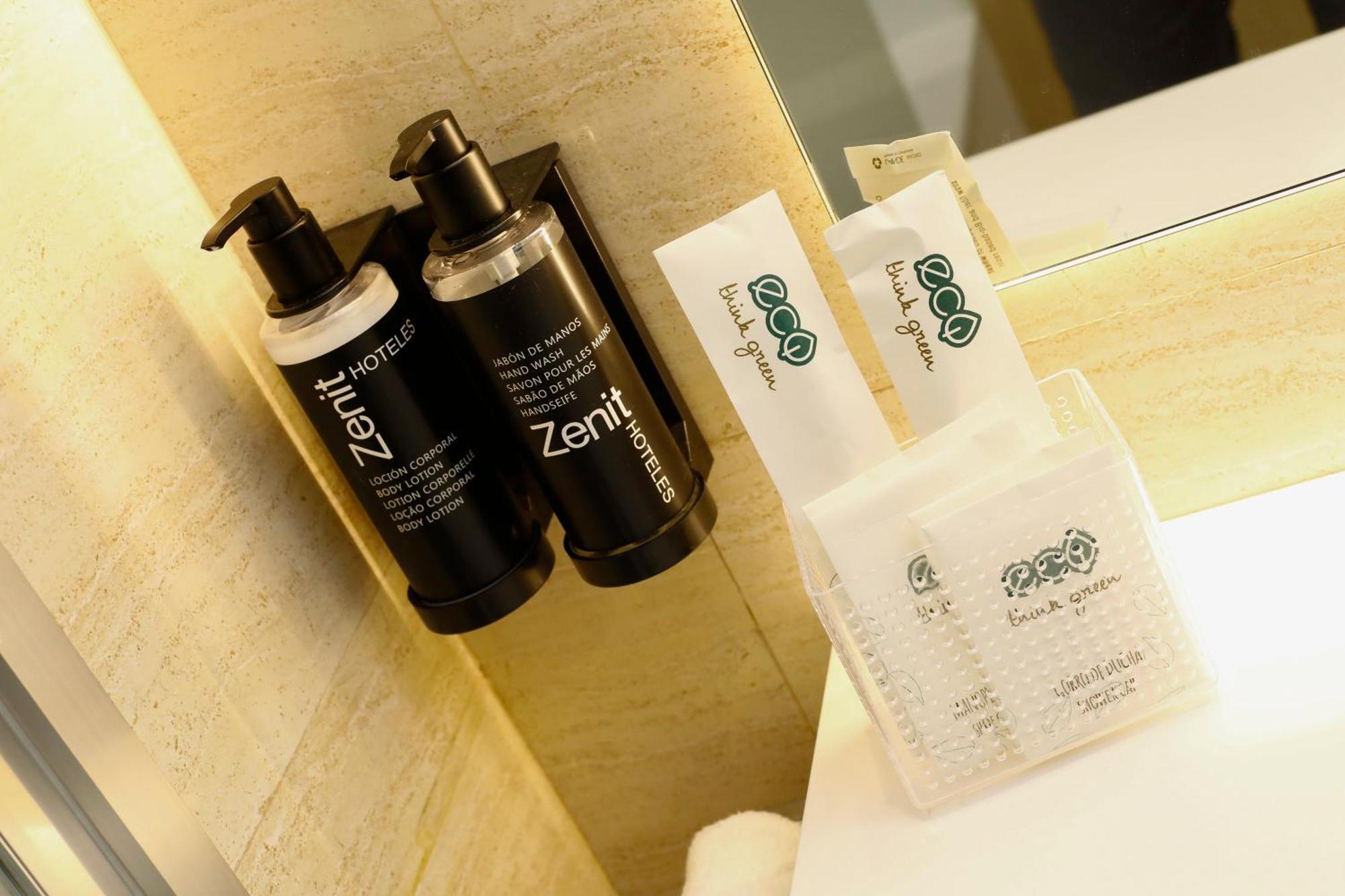 Hotel Zenit 4*