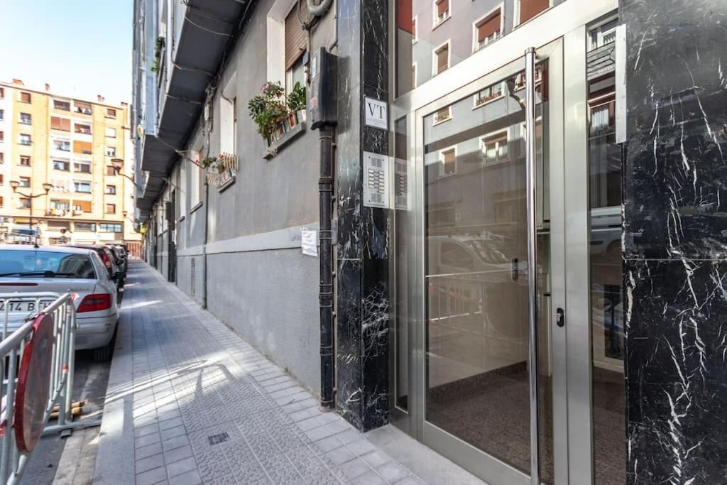 Piso Renovado Cerca Del Ayuntamiento Y Del Metro Apartamento *