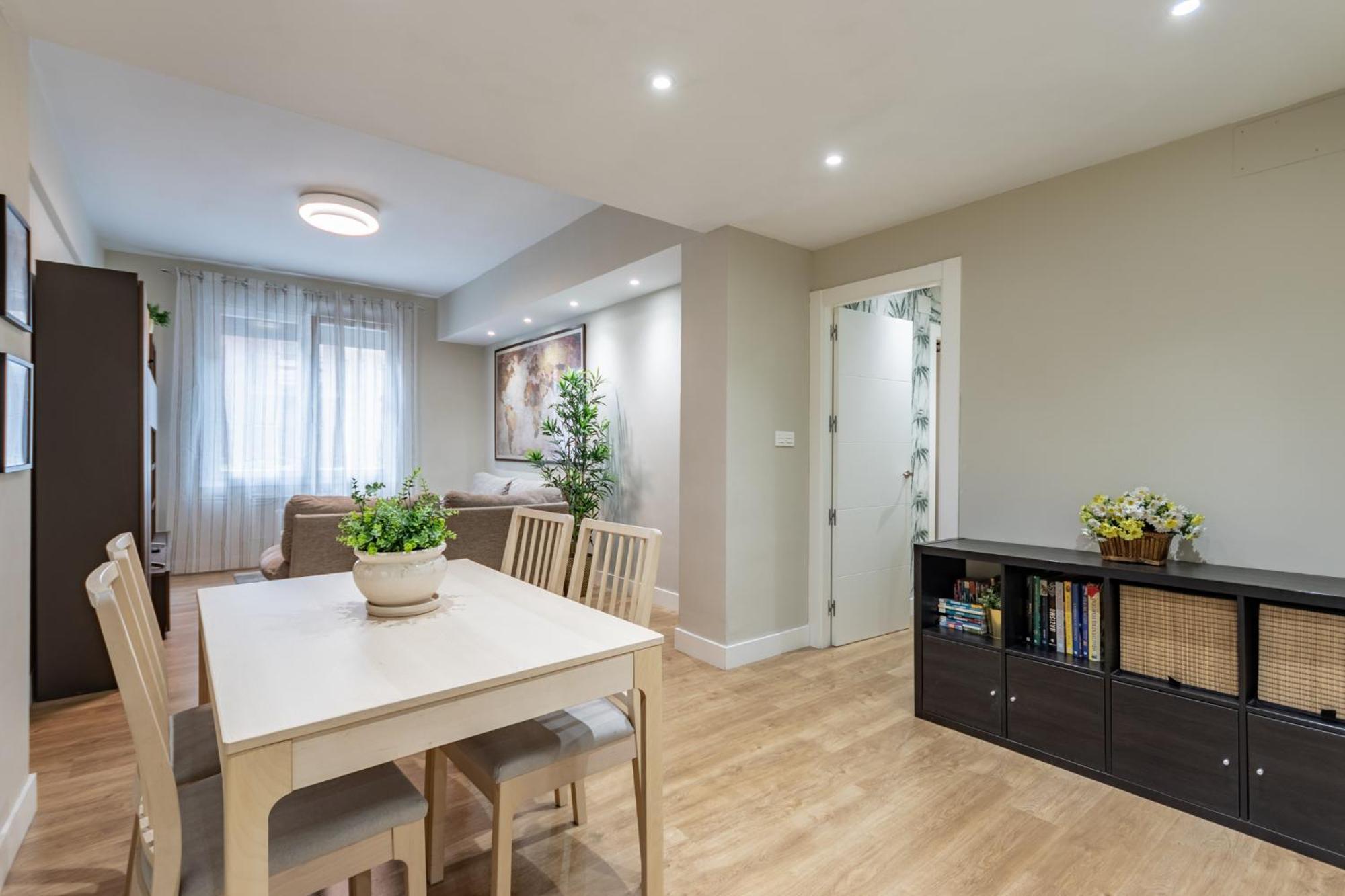 Apartamento En Licenciado Poza *