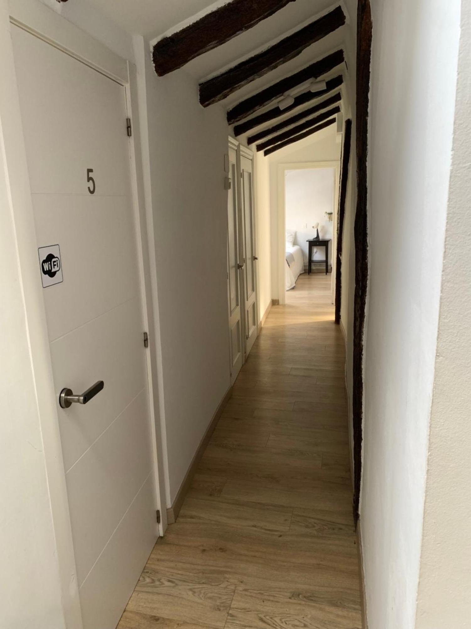 Precioso Atico En Casco Viejo Homestay *
