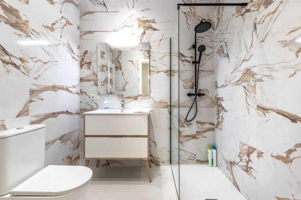 Apartamento Gran Apto A 5 Min De Casco Viejo. Familias, Grupos Bilbao