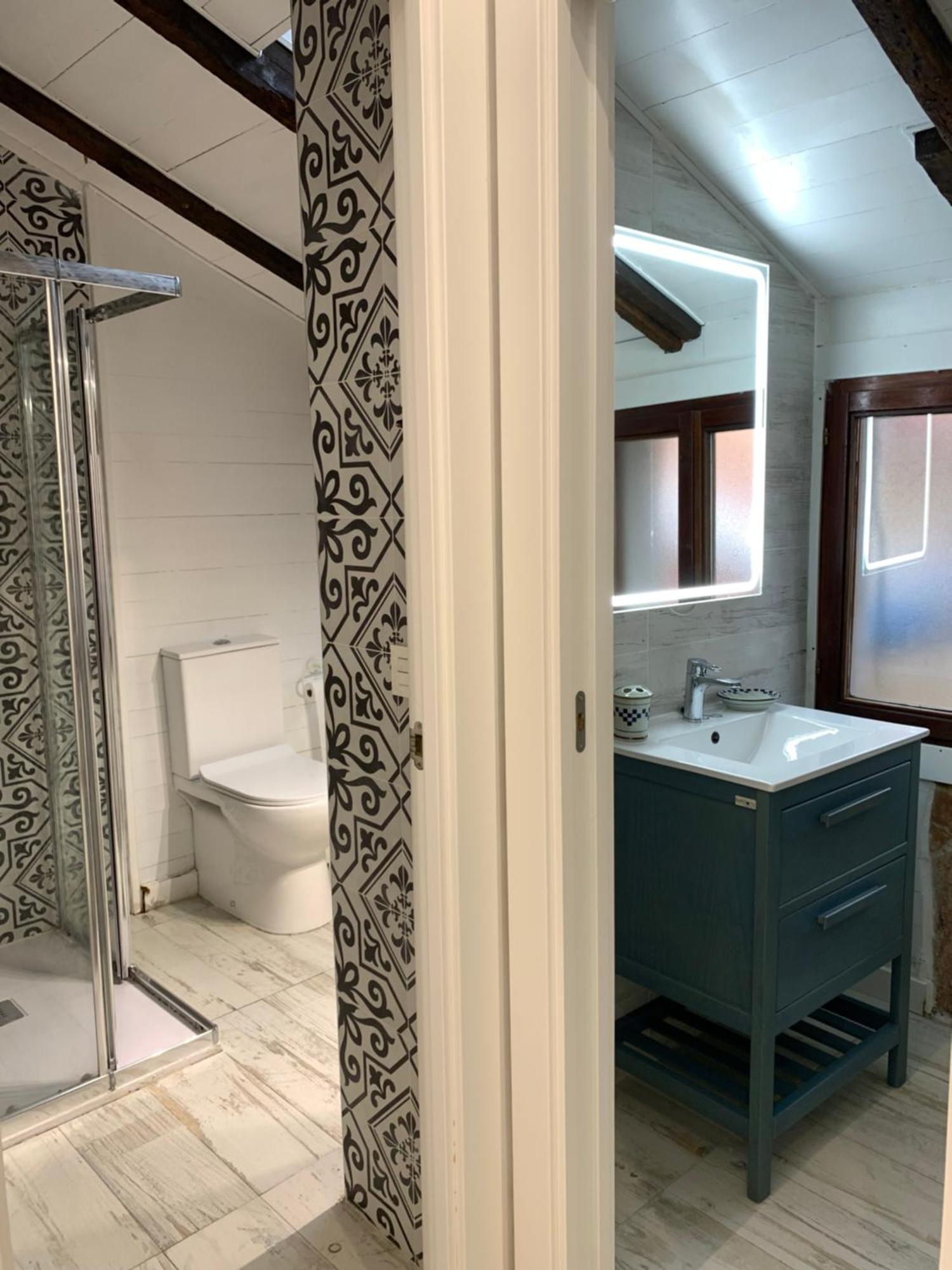 Homestay Precioso Atico En Casco Viejo Bilbao