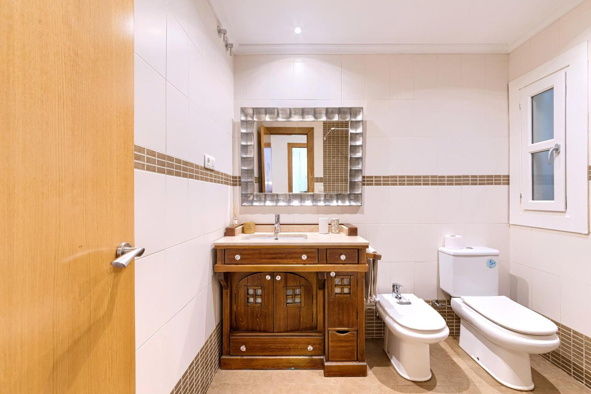 Apartamento Vivienda Turistica Acogedora Y Elegante En Irala Bilbao