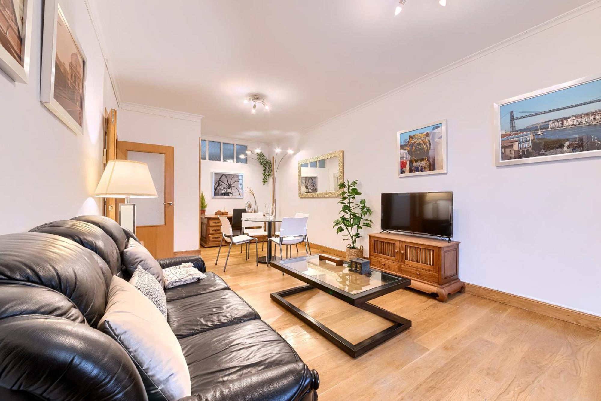 Apartamento Vivienda Turistica Acogedora Y Elegante En Irala Bilbao
