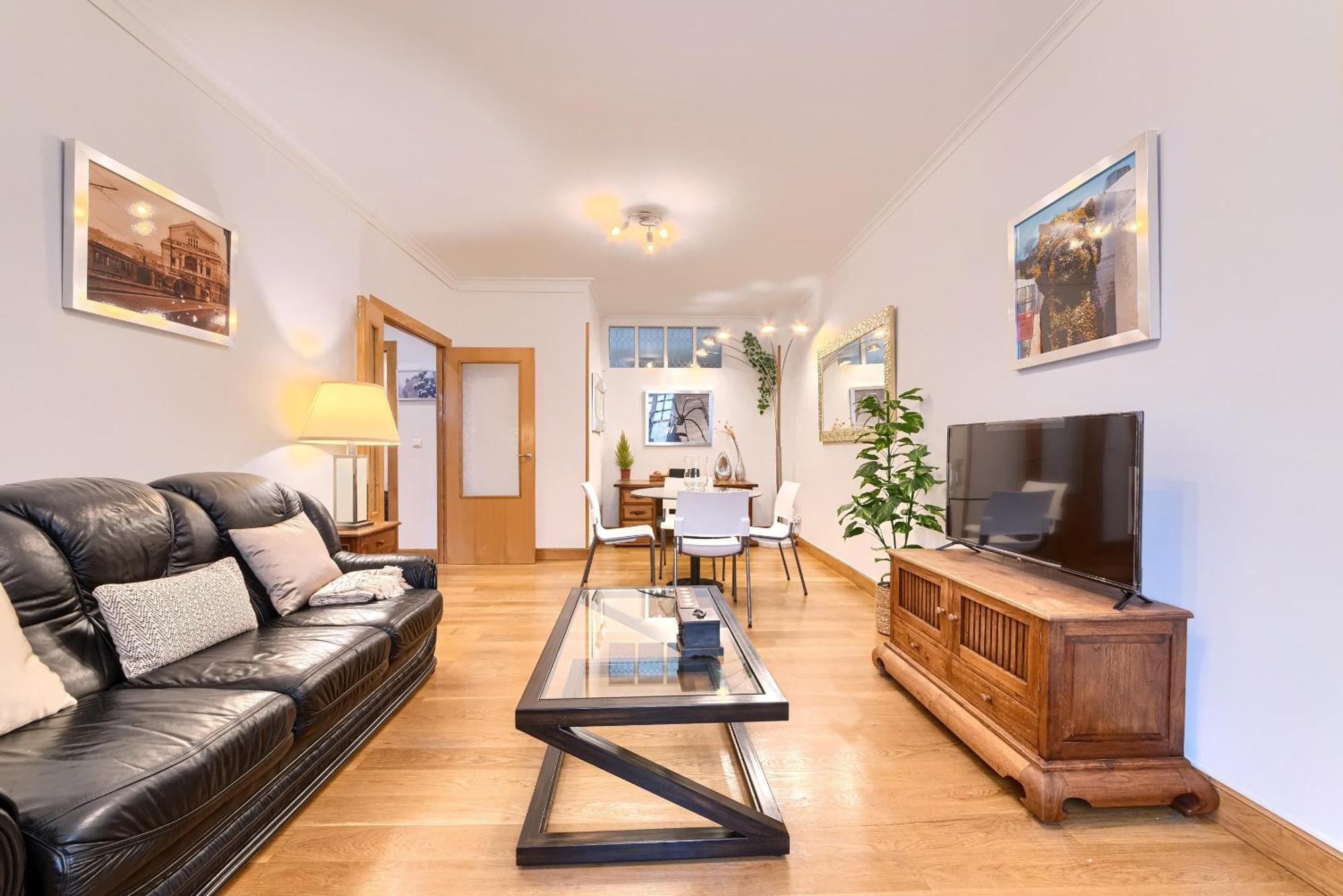 Apartamento Vivienda Turistica Acogedora Y Elegante En Irala Bilbao