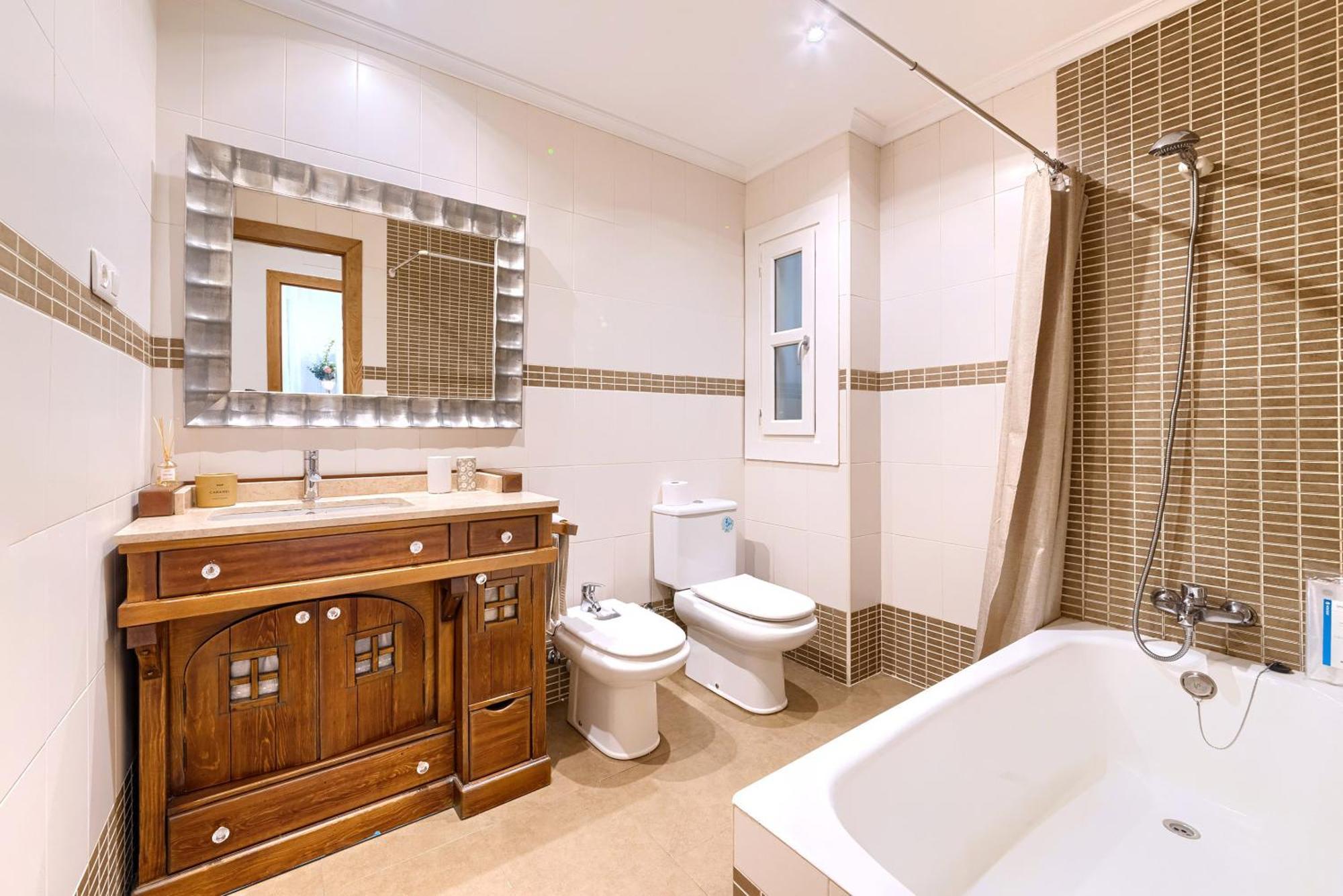 Apartamento Vivienda Turistica Acogedora Y Elegante En Irala Bilbao