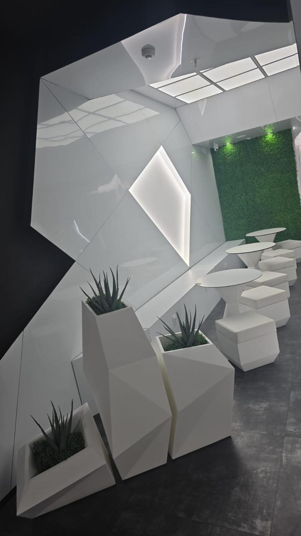 Optimi Hostel *