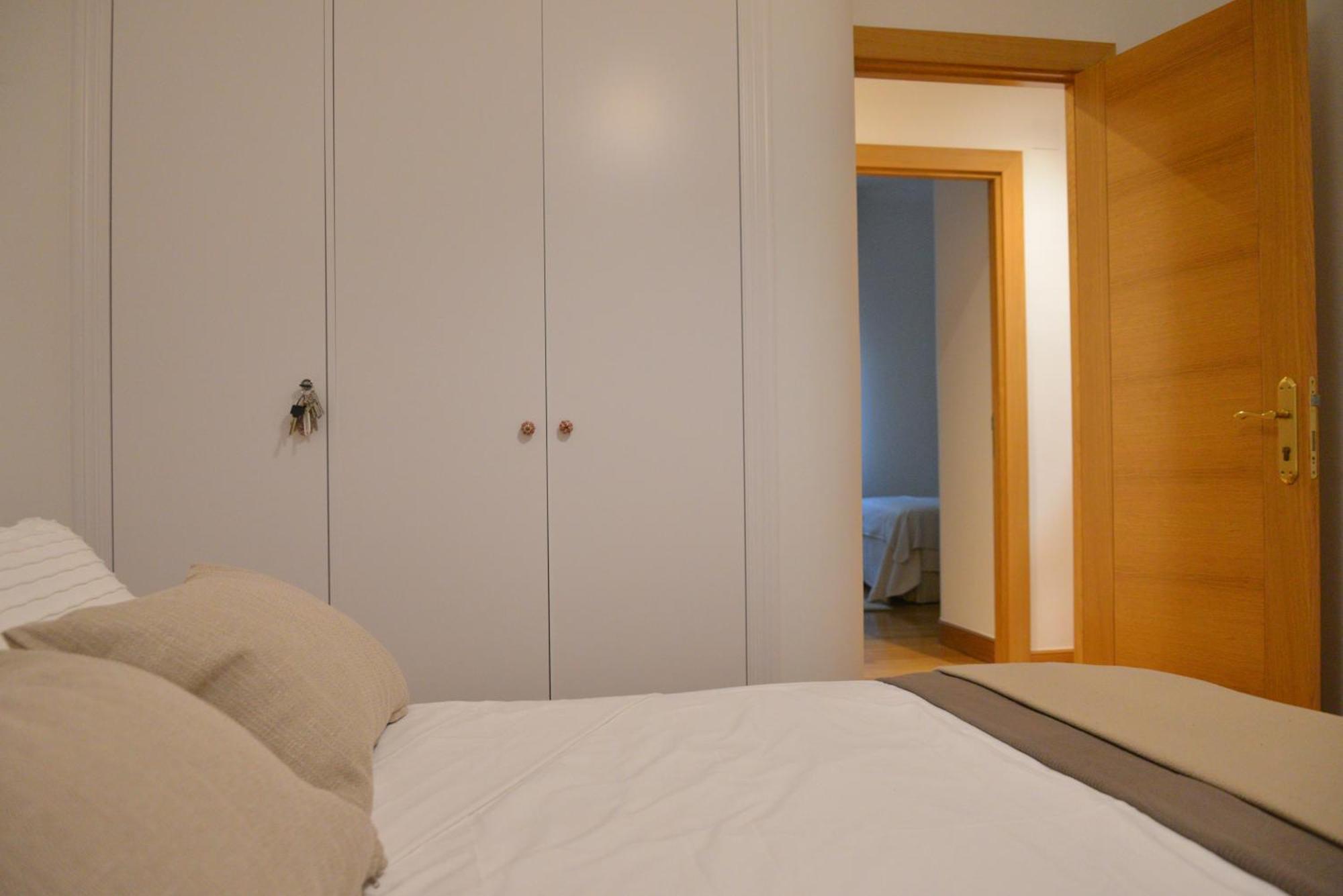 En Zona Residencial Cerca Del Guggenheim Apartamento