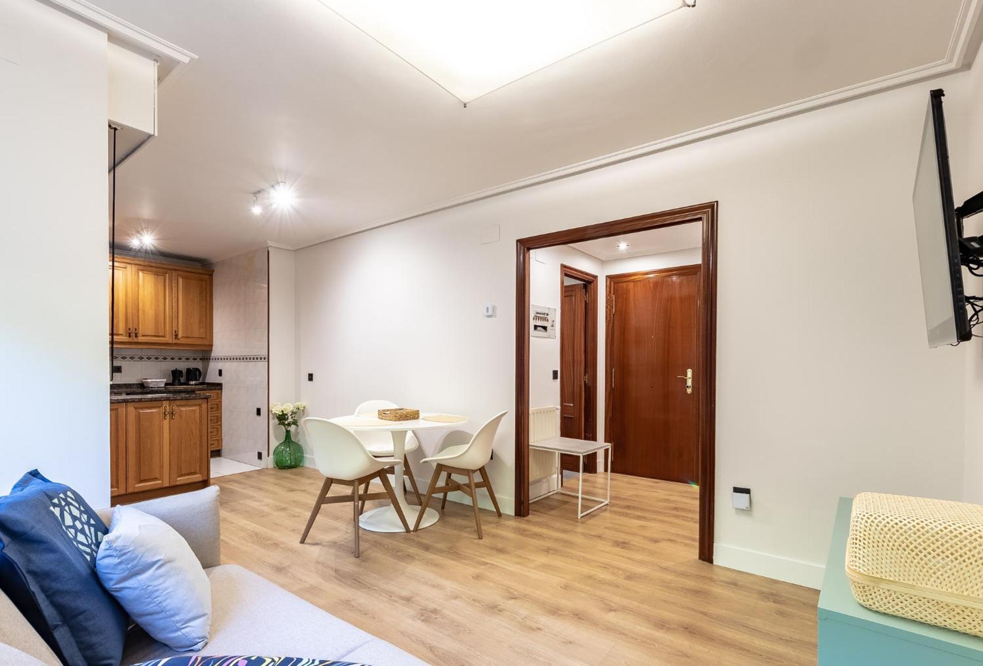 Apartamento Eguzkilore Txokoa Y Parking Free