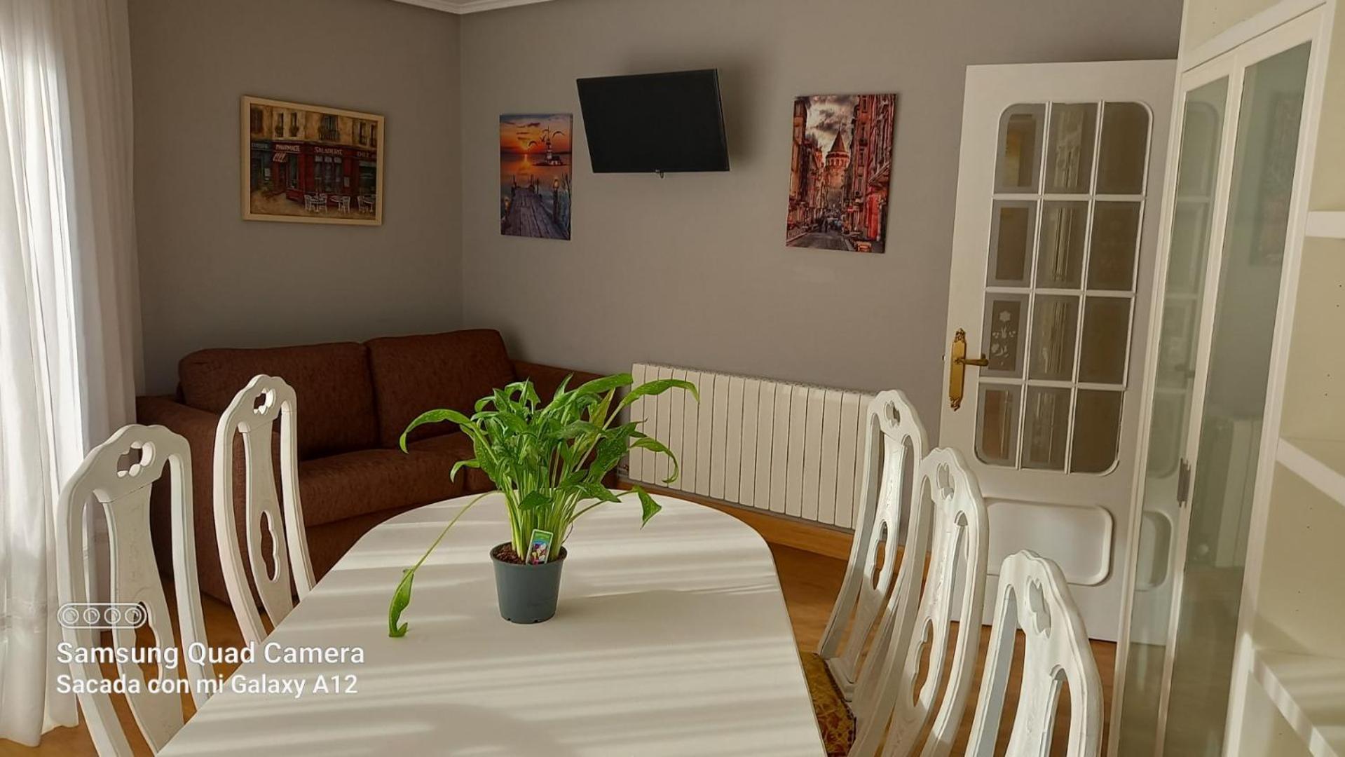 Apartamento Apto Con Garaje Para 5 Personas Cerca Ayuntamiento *