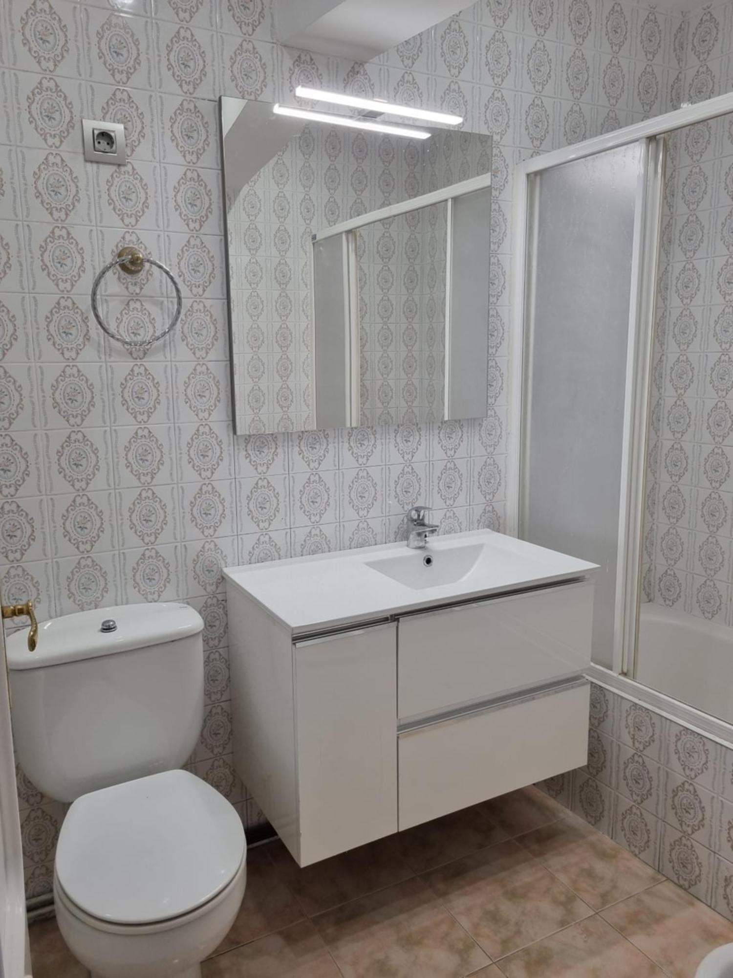 Apto Con Garaje Para 5 Personas Cerca Ayuntamiento Apartamento Bilbao