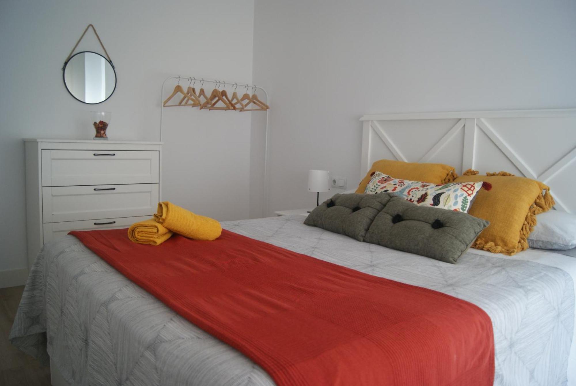 Grande, Nuevo, Garaje, Arena, Casco Viejo Apartamento *