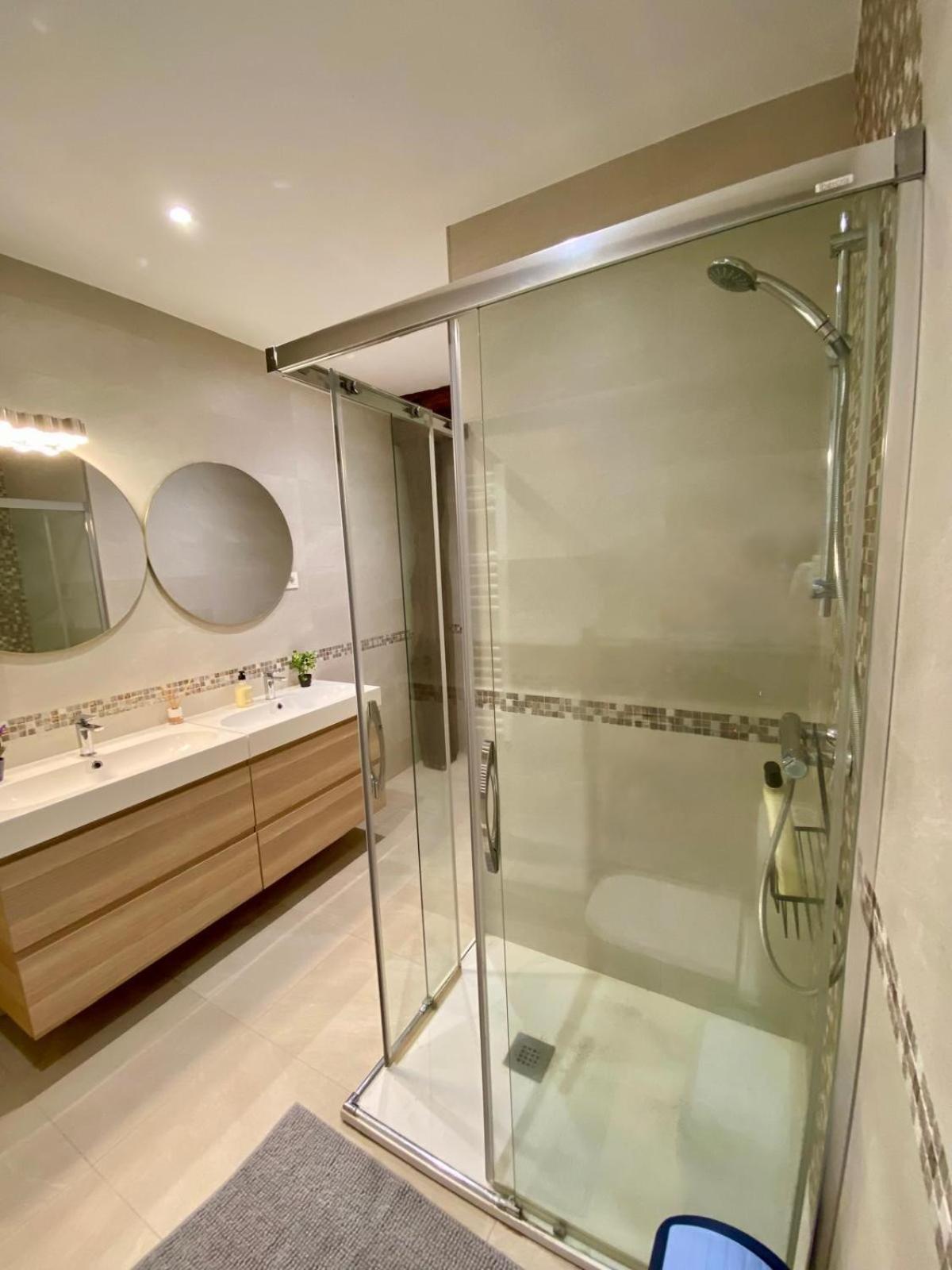 Habitación en casa particular En Con Zonas Comunes Compartida Mg Bilbao