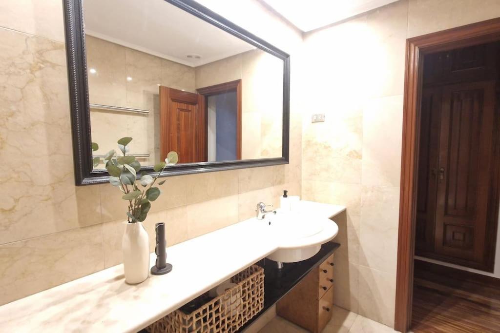 Apartamento 130m2 Premium & & Parking - Aloha *
