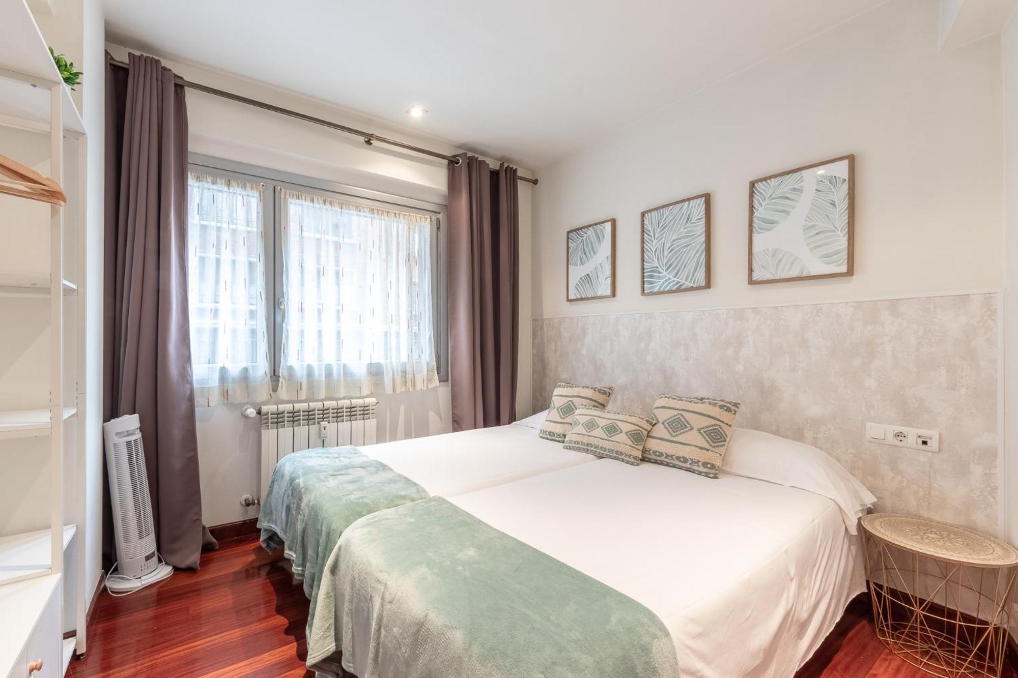 Amplio Y Acogedor Junto A Plaza Zabalburu Apartamento