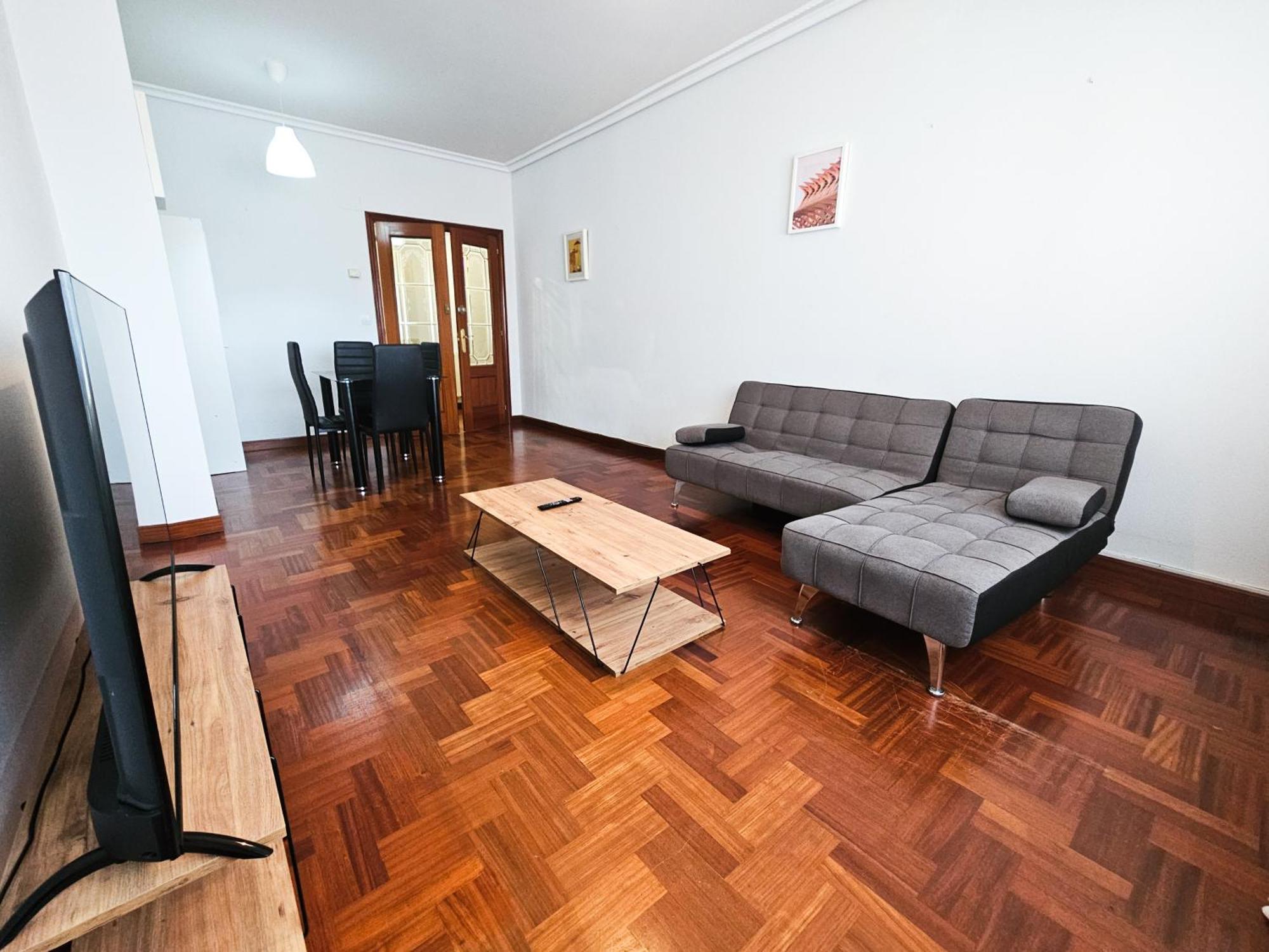 Apartamento Centrico Y Amplio Piso En