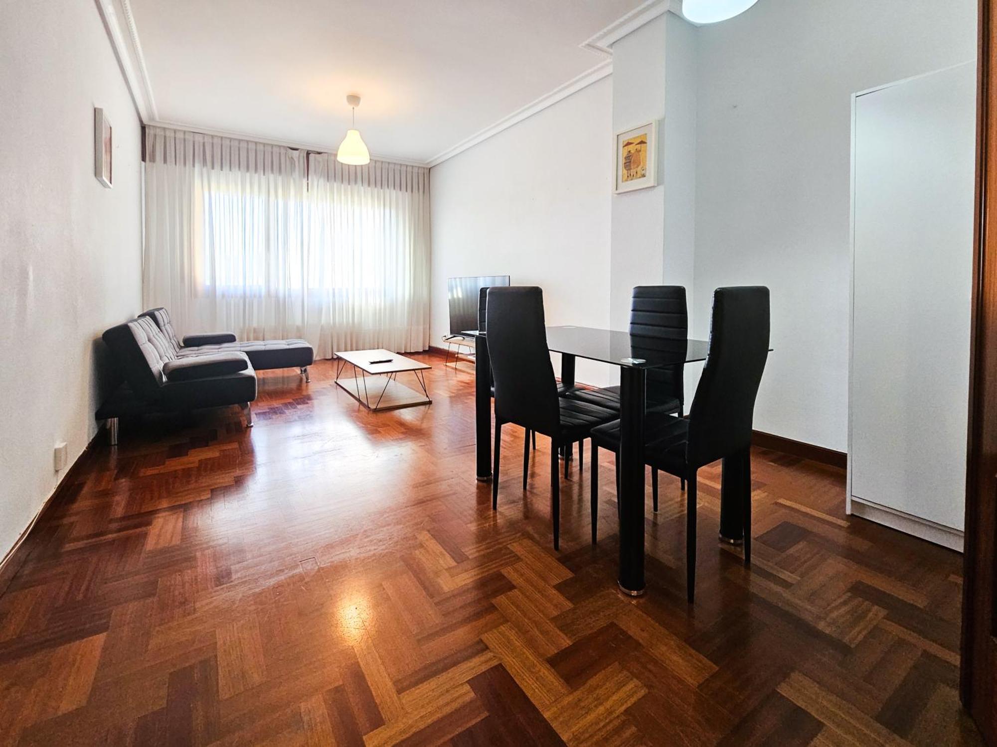 Apartamento Centrico Y Amplio Piso En