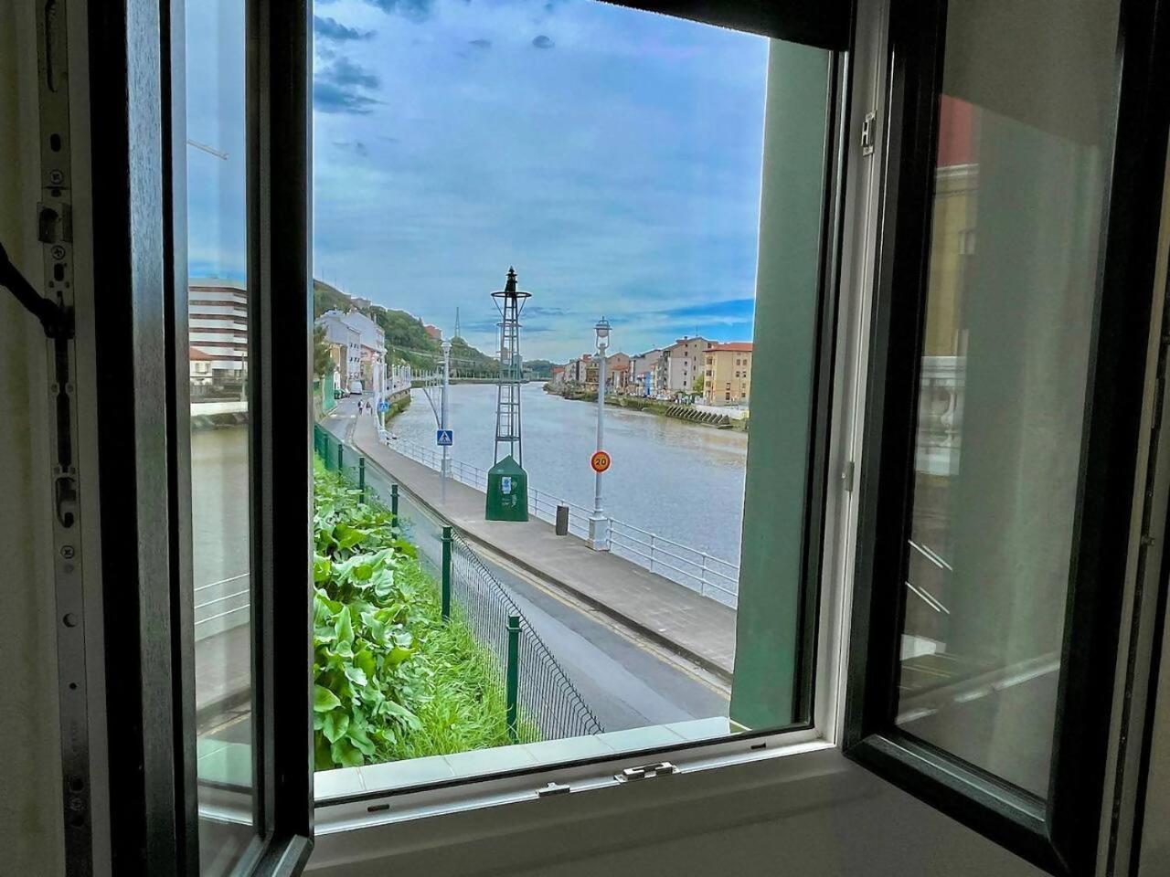 Apartamento Kai - Apto Junto A La Ria Bilbao