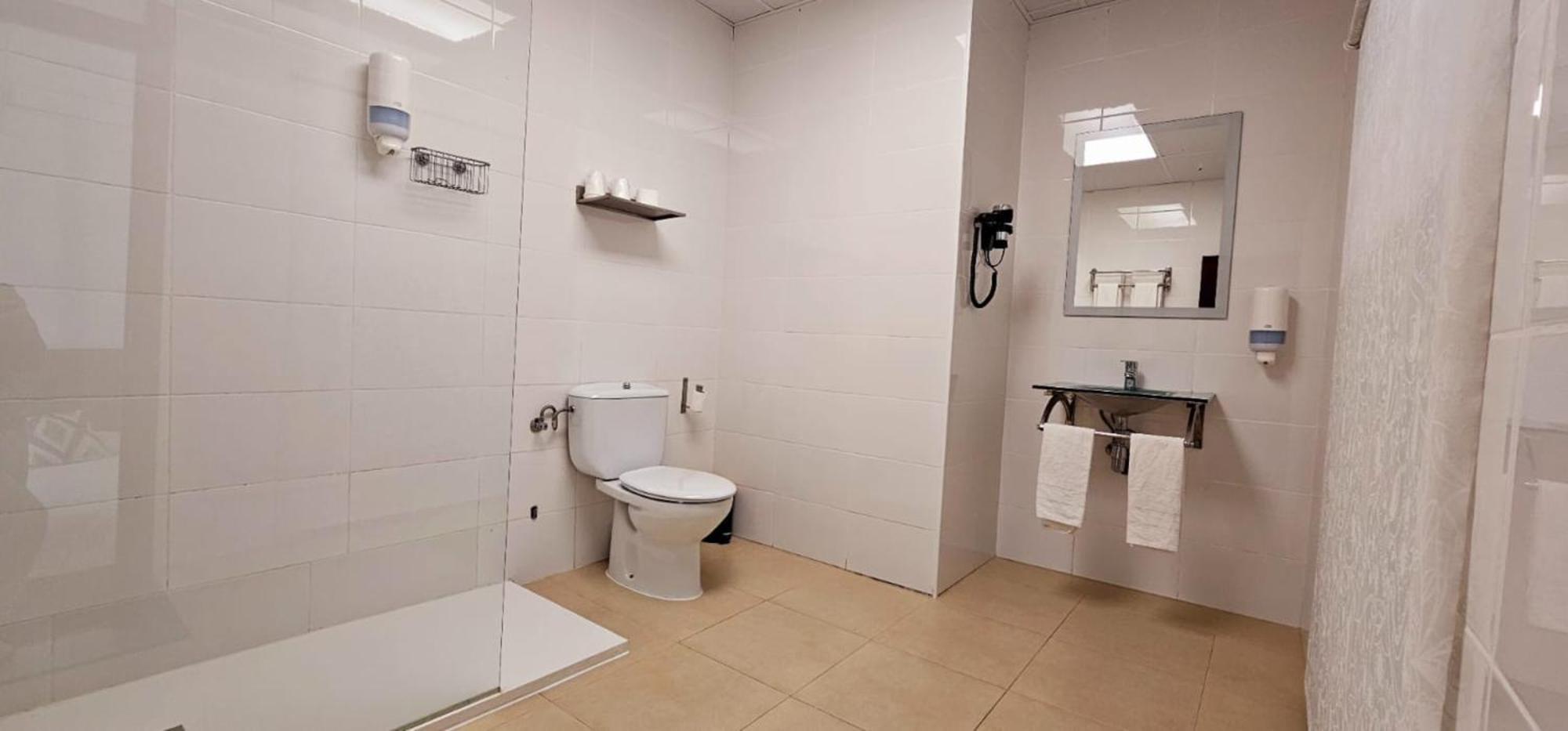 Artxanda Bilbao, Parking Gratuito En El Exterior Junto Al (adults Only)