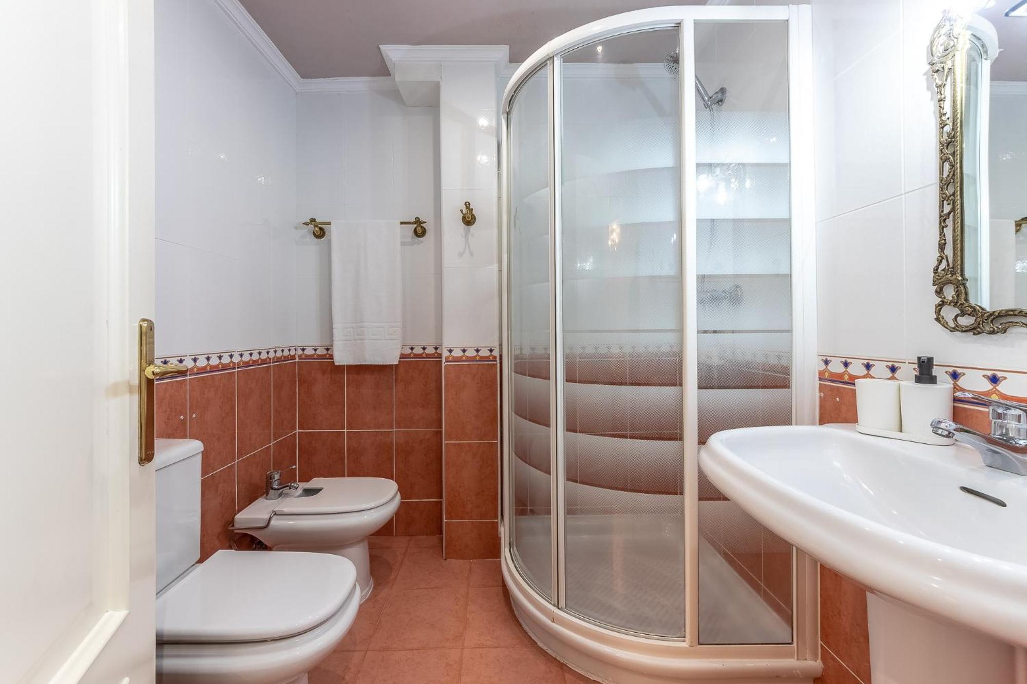 Ayuntamiento Bilbao, Casco Viejo -parking Optional Apartamento *