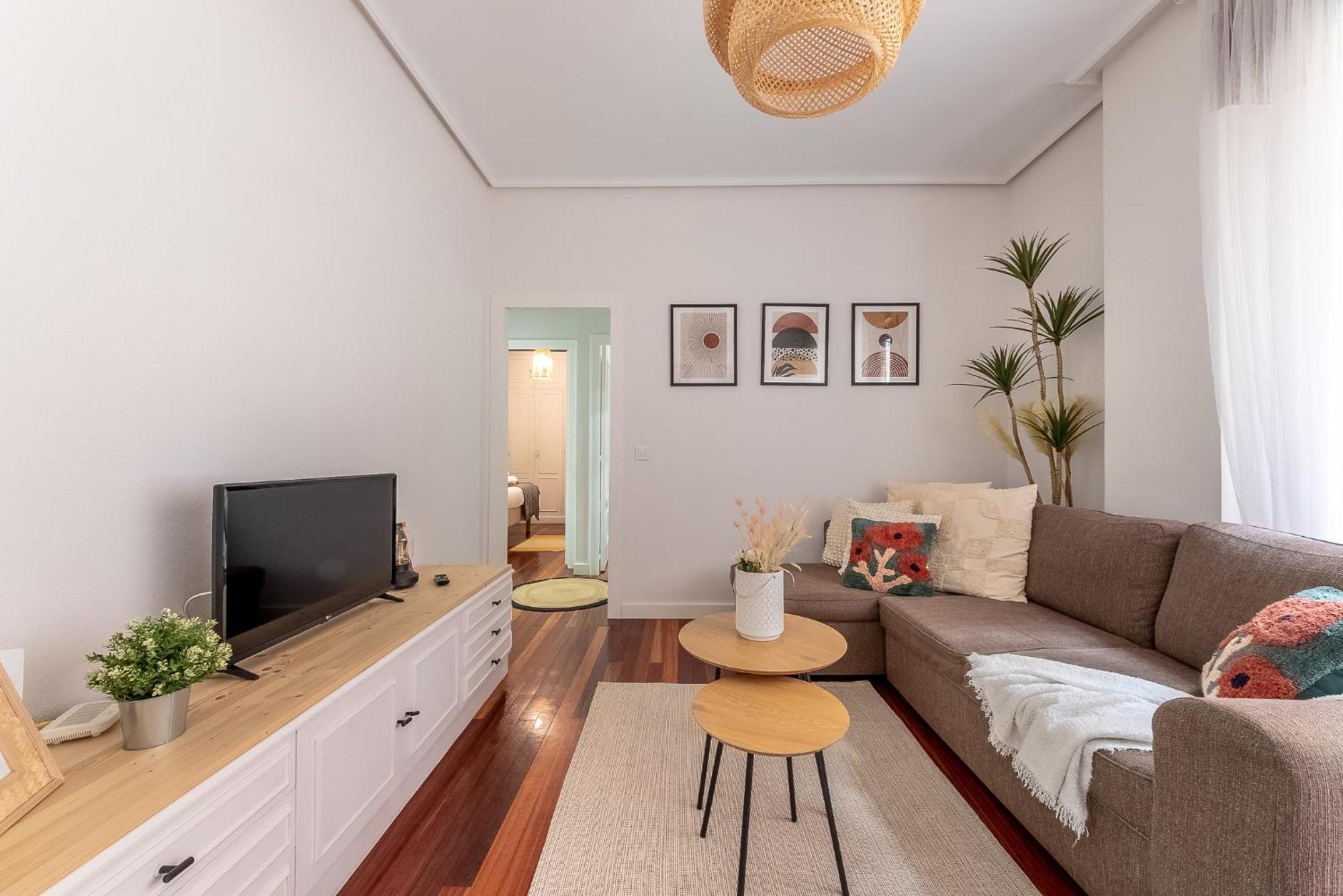Apartamento Lovely And Calm - Good Location In The Center Of