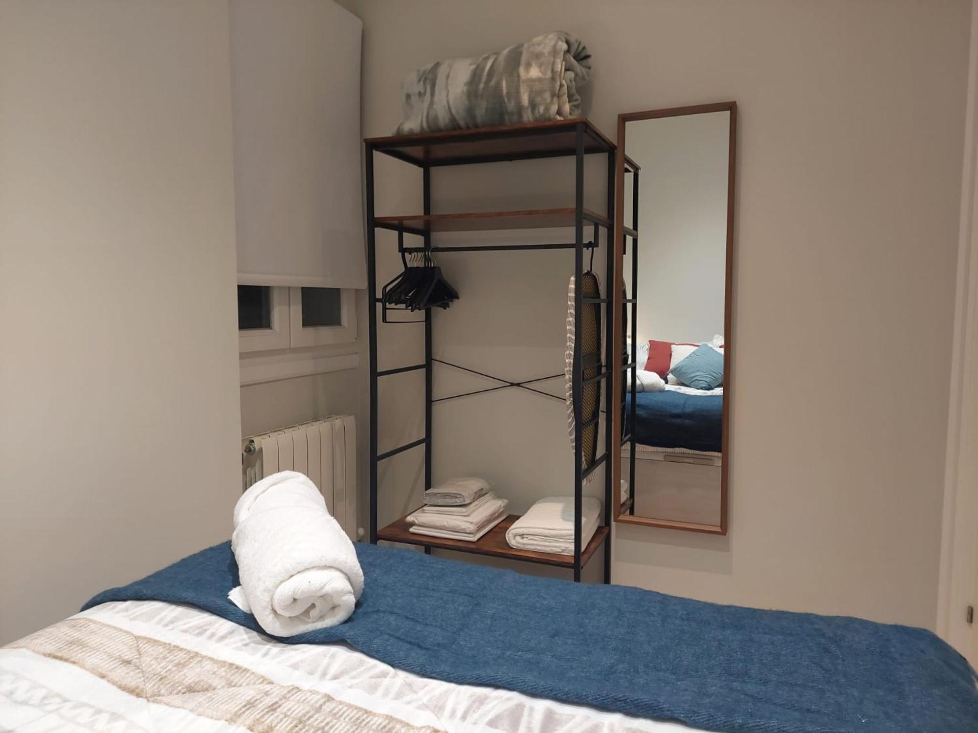 Apartamento Nuevo, Casco Viejo, Mercado De La Ribera