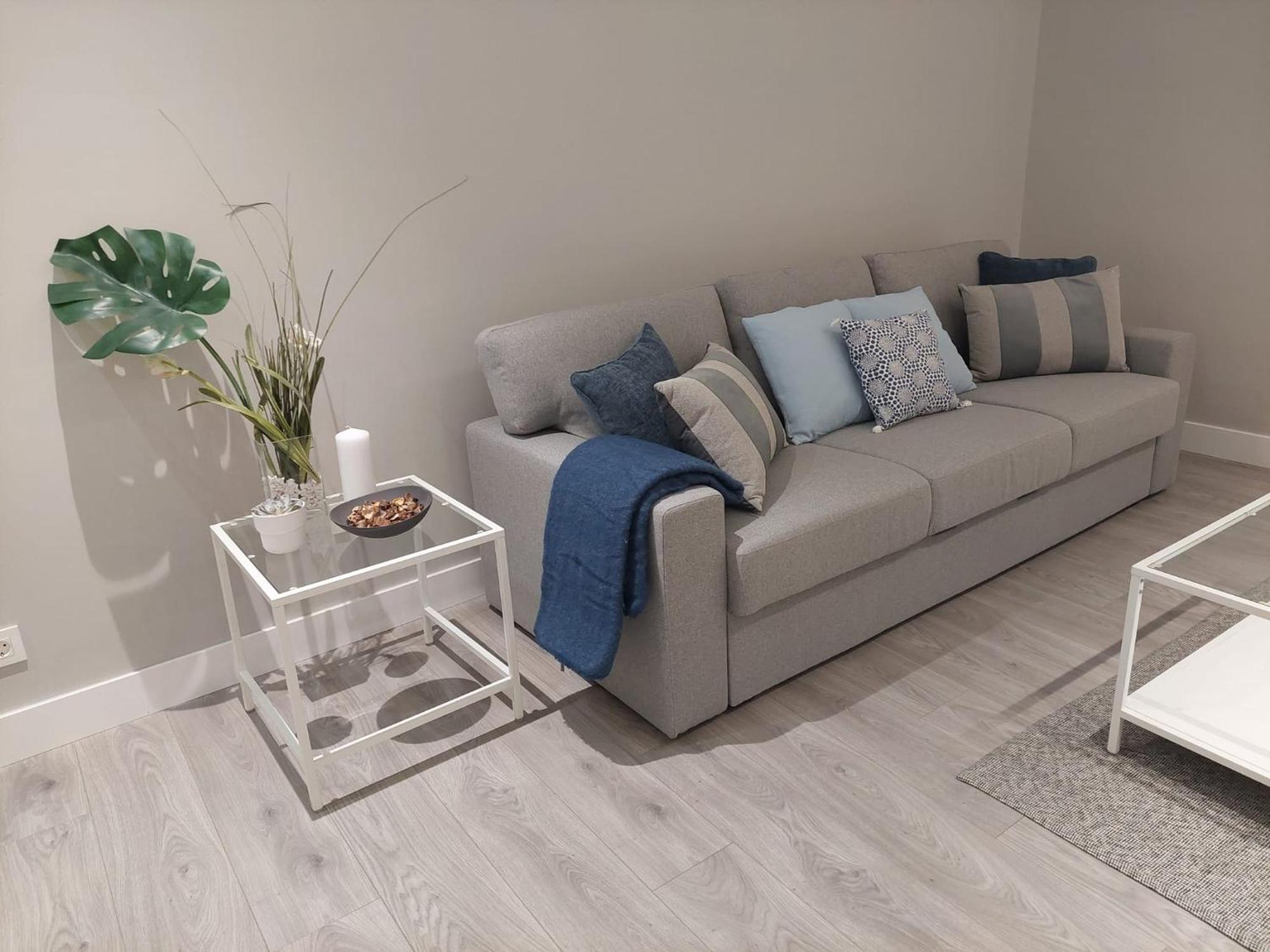 Apartamento Nuevo, Casco Viejo, Mercado De La Ribera