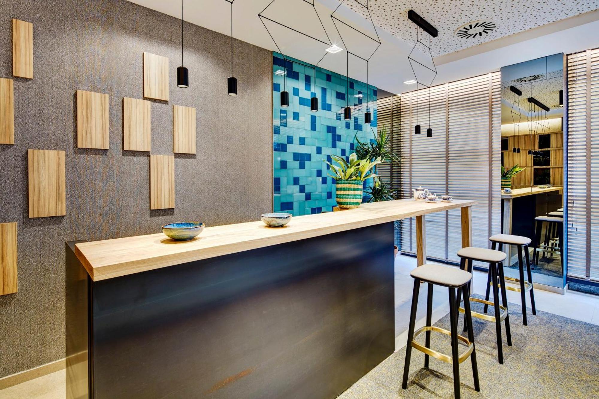 Hotel Sercotel Ayala 4*