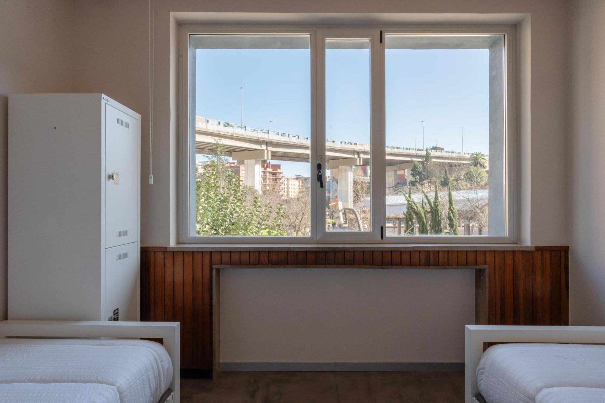 Lamia Bbk Women Hostel-solo Mujeres * Bilbao